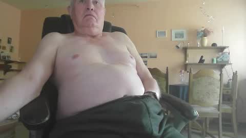 Snapshot of 29famila chatting on November 2, 2025, 1:02 pm 29famila online show from November 2, 2025, 1:02 pm