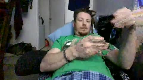 Snapshot of 2ballsagna chatting on December 17, 2025, 7:42 pm 2ballsagna online show from December 17, 2025, 7:42 pm