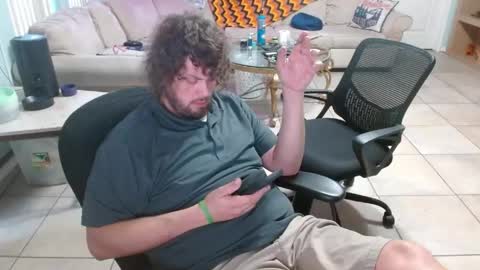 Snapshot of 2dirtyhillbillies chatting on May 20, 2026, 11:05 am ThrillBilly online show from May 20, 2026, 11:05 am