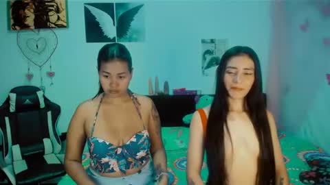 Snapshot of 2girls__dream chatting on July 4, 2026, 7:47 am samantha sharon online show from July 4, 2026, 7:47 am