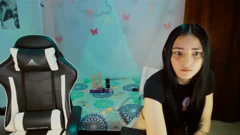 Snapshot of 2girls__dream chatting on July 13, 2026, 7:22 am samantha sharon online show from July 13, 2026, 7:22 am