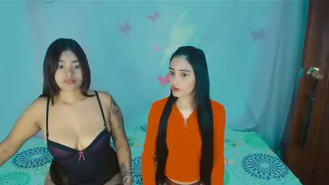 Snapshot of 2girls__dream chatting on July 23, 2026, 3:43 pm samantha sharon online show from July 23, 2026, 3:43 pm
