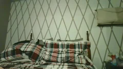 Snapshot of 2hottietottie chatting on September 18, 2025, 6:48 am 2hottietottie online show from September 18, 2025, 6:48 am