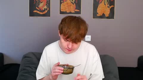 Snapshot of 2nc_ chatting on June 6, 2026, 8:52 am Eleot online show from June 6, 2026, 8:52 am
