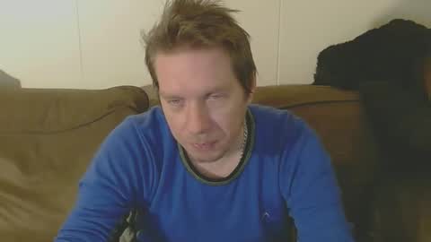 2small4you83 online show from February 21, 2025, 1:11 am