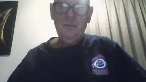 Snapshot of 304705449t chatting on April 14, 2026, 6:47 pm Peter online show from April 14, 2026, 6:47 pm