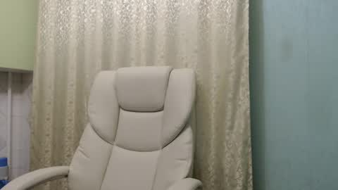 Snapshot of 3sweetcandy3 chatting on December 22, 2024, 11:31 pm 3sweetcandy3 online show from December 22, 2024, 11:31 pm