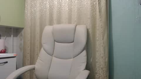 Snapshot of 3sweetcandy3 chatting on January 16, 2026, 12:14 am 3sweetcandy3 online show from January 16, 2026, 12:14 am