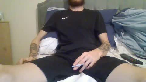 420feetloverr420 online show from December 17, 2025, 12:00 pm