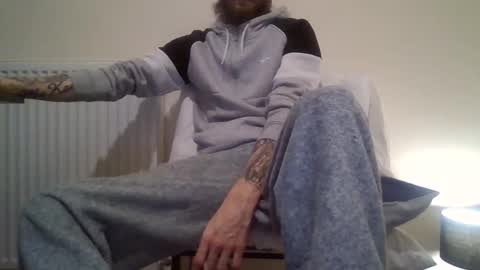 420feetloverr420 online show from January 11, 2026, 1:54 am