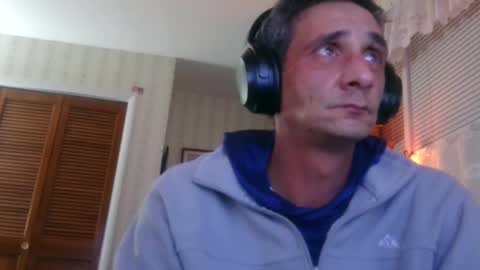 420stonedranger online show from December 15, 2024, 2:41 am