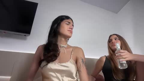 Gabriela  online show from September 28, 2025, 11:32 pm