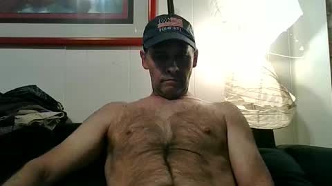 Snapshot of 4nuf chatting on April 5, 2026, 6:05 pm 4nuf online show from April 5, 2026, 6:05 pm