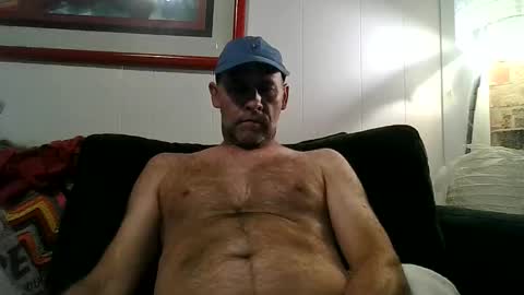 Snapshot of 4nuf chatting on May 19, 2026, 5:41 pm 4nuf online show from May 19, 2026, 5:41 pm