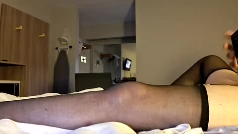 Snapshot of 4thethrillofit4 chatting on July 9, 2026, 6:06 am 4thethrillofit4 online show from July 9, 2026, 6:06 am