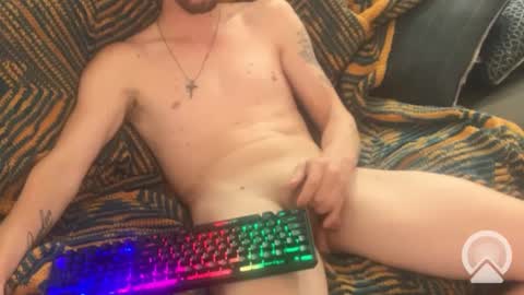 Snapshot of 4u2pleasure chatting on December 6, 2024, 1:29 am 4u2pleasure online show from December 6, 2024, 1:29 am