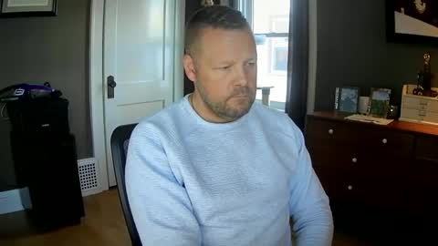 Snapshot of 612guy chatting on February 13, 2025, 11:04 pm 612guy online show from February 13, 2025, 11:04 pm