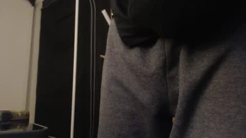 64293boy online show from March 15, 2026, 5:02 am