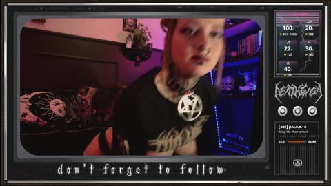 Snapshot of 666deathgasm chatting on February 5, 2025, 7:10 pm Juune online show from February 5, 2025, 7:10 pm