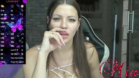 Snapshot of 666mia666 chatting on January 15, 2025, 10:06 am Mia my pvt is open and lovense is active online show from January 15, 2025, 10:06 am