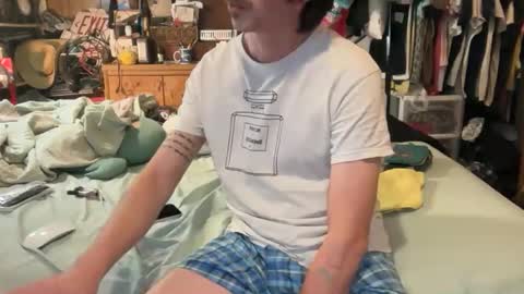 FUCKR online show from October 29, 2025, 2:14 am