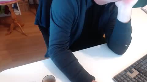 Snapshot of 69pifpaf chatting on January 5, 2025, 9:15 am 69pifpaf online show from January 5, 2025, 9:15 am