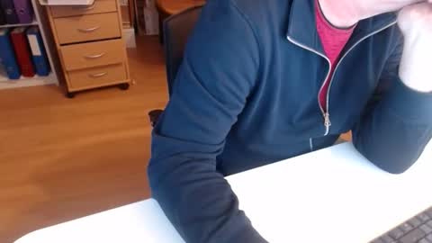 Snapshot of 69pifpaf chatting on December 15, 2025, 7:23 am 69pifpaf online show from December 15, 2025, 7:23 am