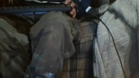 Snapshot of 69sextoyboy69 chatting on January 3, 2025, 1:27 am 69sextoyboy69 online show from January 3, 2025, 1:27 am