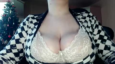 6_dream_9 online show from April 25, 2026, 12:46 am