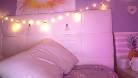 Snapshot of 6a6yface chatting on January 1, 2025, 2:42 pm lil J online show from January 1, 2025, 2:42 pm