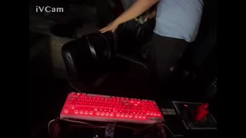 6instraighter7 online show from February 12, 2025, 8:06 am