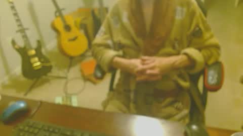 6stringer62 online show from December 21, 2025, 7:15 am