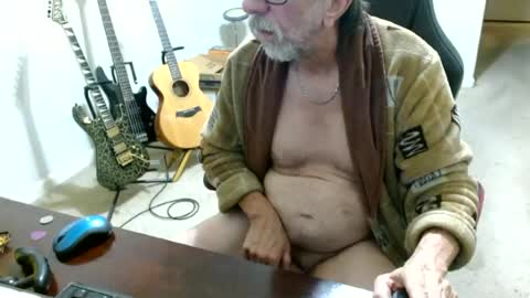 6stringer62 online show from June 27, 2026, 8:19 am