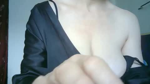 Snapshot of 77lilu chatting on May 9, 2026, 10:31 am Lilu online show from May 9, 2026, 10:31 am