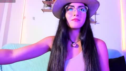 Snapshot of 77neferkitty77 chatting on October 9, 2025, 12:30 am online show from October 9, 2025, 12:30 am