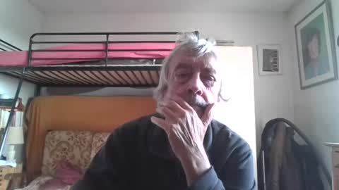 78kiss online show from October 12, 2025, 2:05 pm