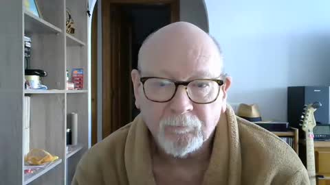 Snapshot of 7thsojourn chatting on December 15, 2024, 11:12 am Papi online show from December 15, 2024, 11:12 am