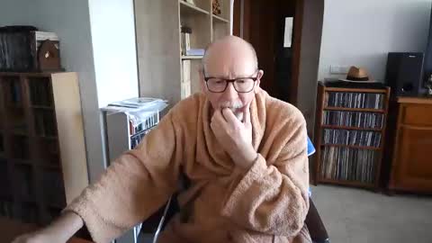 Snapshot of 7thsojourn chatting on November 27, 2025, 10:28 am Papi online show from November 27, 2025, 10:28 am