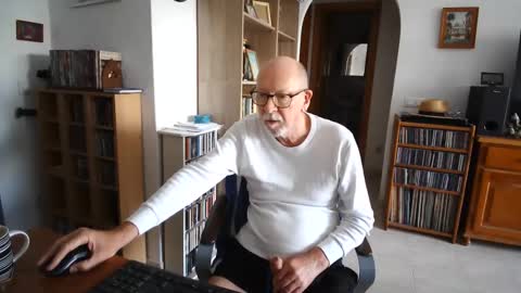 Papi  online show from April 23, 2026, 3:03 pm