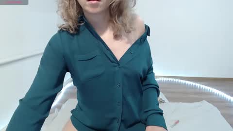 Snapshot of 8000_boginya chatting on February 1, 2025, 2:47 am 8000 Boginya online show from February 1, 2025, 2:47 am