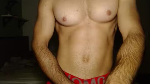 Snapshot of 8000zuerich chatting on October 7, 2025, 8:06 pm Nicolas online show from October 7, 2025, 8:06 pm