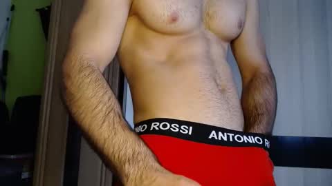 Snapshot of 8000zuerich chatting on October 17, 2025, 9:23 am Nicolas online show from October 17, 2025, 9:23 am