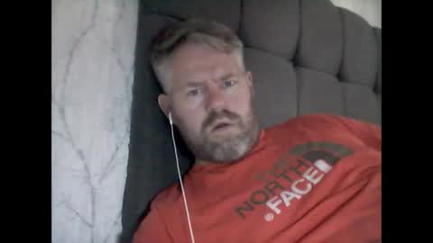 81jonnyx online show from December 24, 2024, 11:49 am