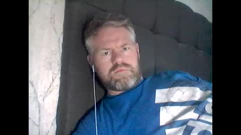 81jonnyx online show from March 7, 2025, 12:01 pm