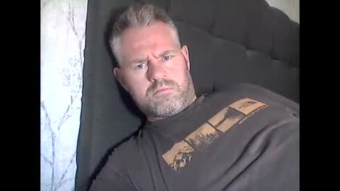 81jonnyx online show from October 9, 2025, 2:04 pm