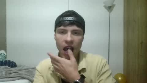 82tomas online show from April 28, 2026, 3:11 am