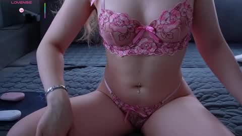 Snapshot of 888_666 chatting on October 5, 2025, 2:10 am Monicano face online show from October 5, 2025, 2:10 am