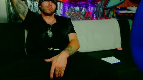 EvelDicknievel1 online show from November 10, 2025, 12:04 pm
