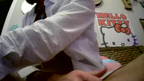 Snapshot of 90210screamer chatting on February 17, 2025, 11:55 am 90210screamer online show from February 17, 2025, 11:55 am