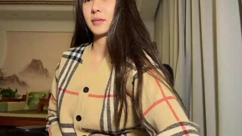 lily online show from May 4, 2026, 4:03 pm